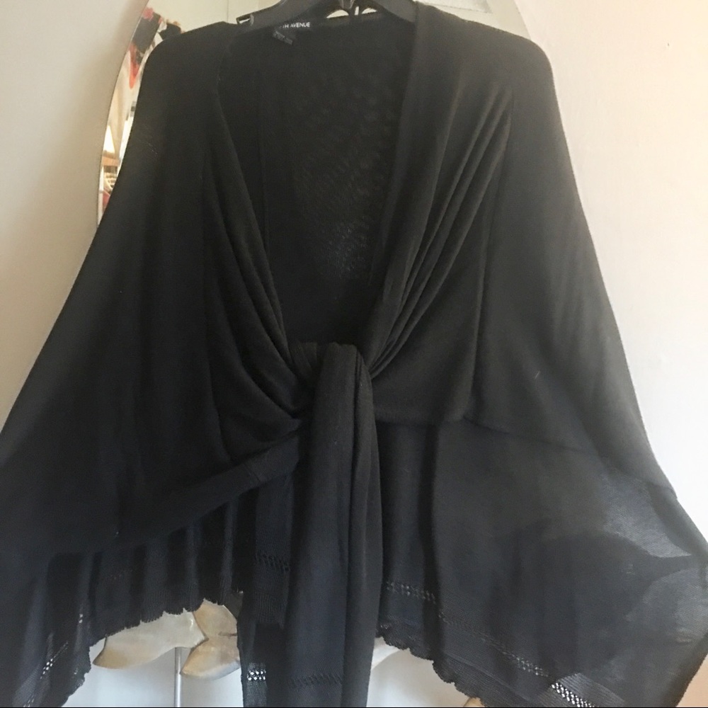 SAX FIFTH AVENUE WRAP